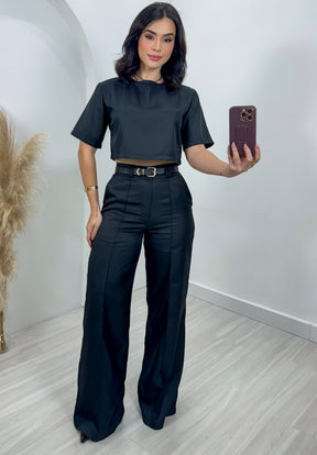 Conjunto Megham Feminino de Alfaiataria Premium: Blusa Manga Curta e Calça Reta