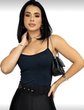 Compre 1 Leve 2 – Kit 2 Regatas Femininas com Alça Fina Ajustável e Bojo em Suplex, Básica Segunda Pele para Praia | Madassa