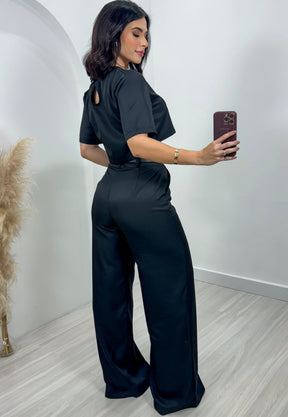 Conjunto Megham Feminino de Alfaiataria Premium: Blusa Manga Curta e Calça Reta